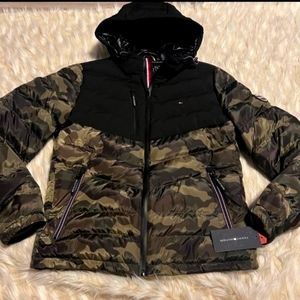 TOMMY HILFIGER PUFFER JACKET